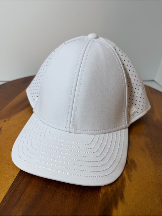 Melin Other - Melin white A-Game Hydro hat, clean, size 58 CM
